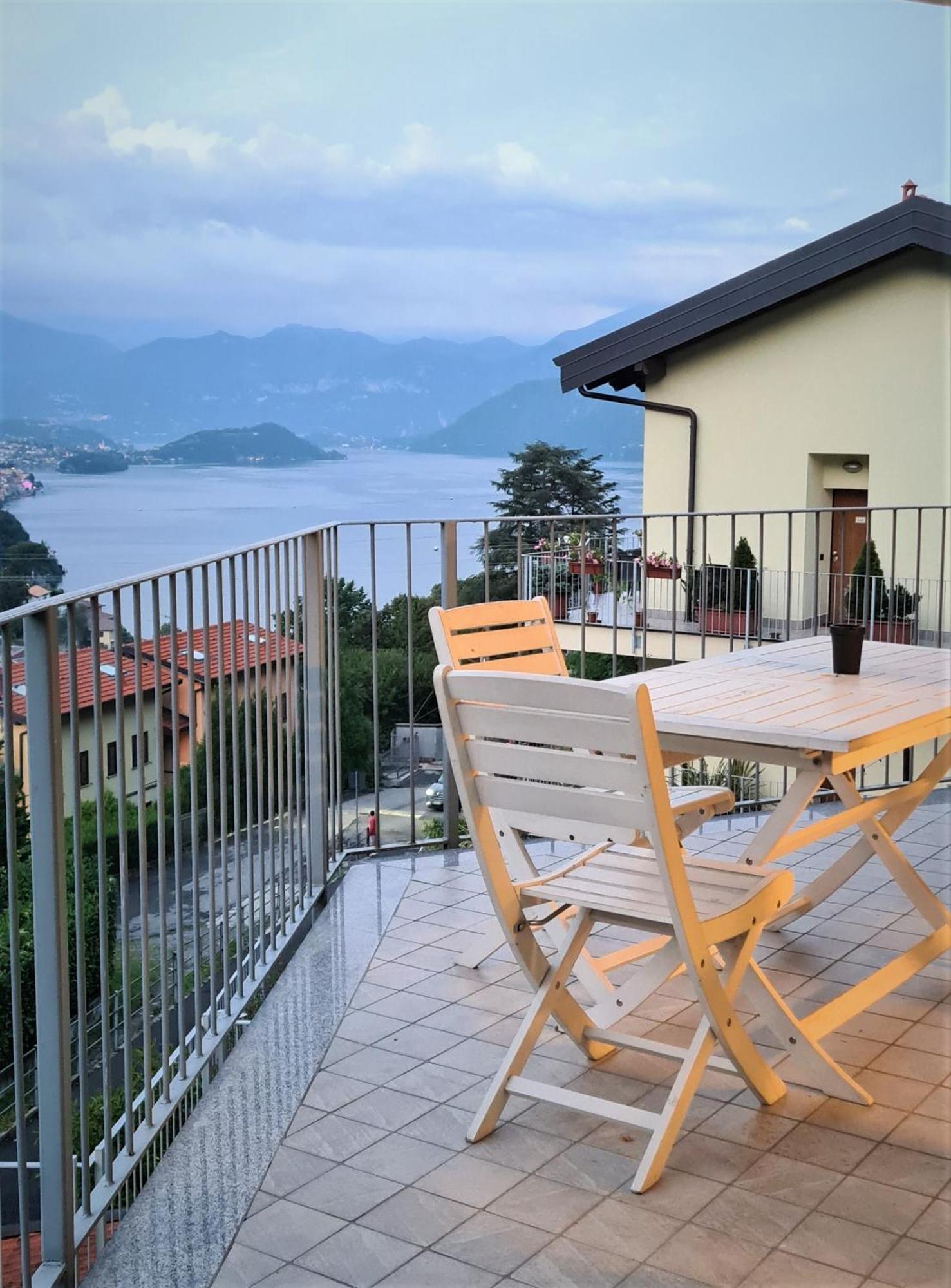 Vista Dolce Isola _ Lakeview Pool, Terrace & Garden Apartment Argegno Room photo
